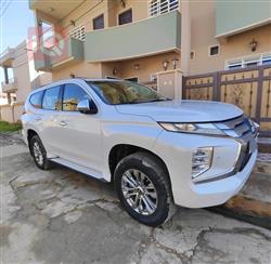 ميتسوبيشي باجيرو سبورت